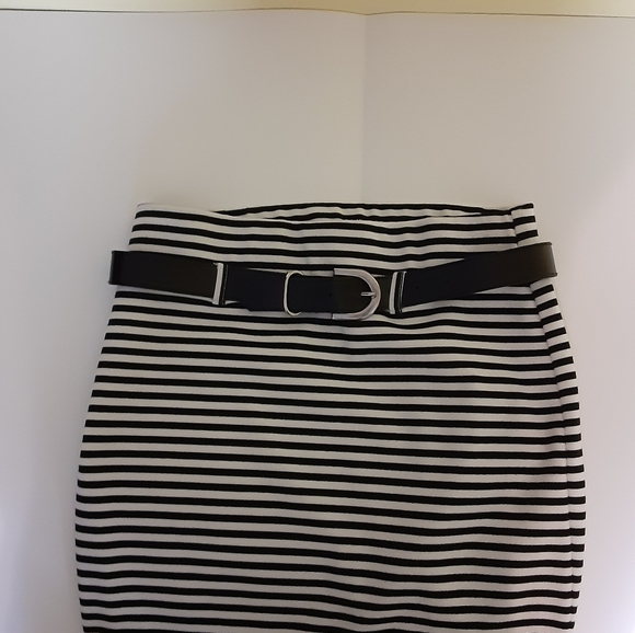 Charlotte Russe  Horizontal Striped Mini Skirt - Picture 4 of 5